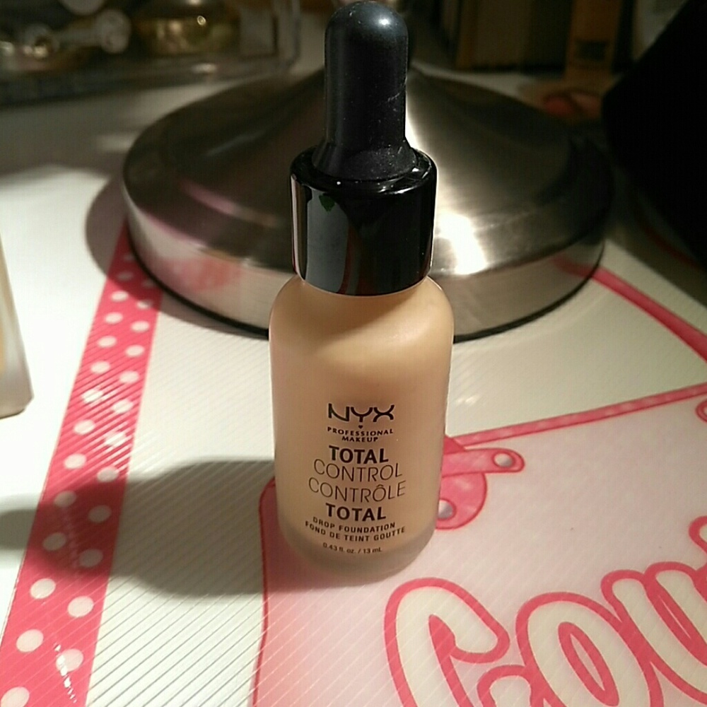 💲3×$18💲Nyx total control